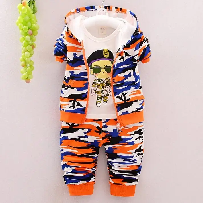 HYLKIDHUOSE/комплекты одежды для детей комплекты одежды для маленьких мальчиков и девочек камуфляжные хлопковые пальто+ футболка+ штаны, костюм для младенцев - Цвет: Оранжевый