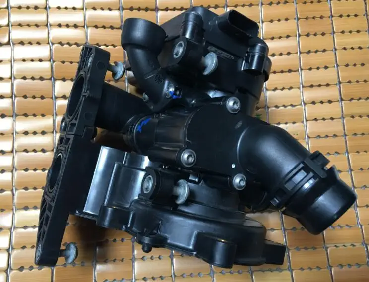 water pump Thermostat Housing for VW 2.0 06L12111H 06L121012A 06L121111F coolant regulator