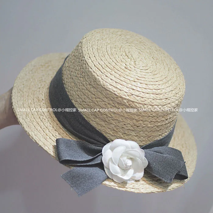 Летние высококачественные соломенные шляпы из пальмового волокна для женщин цветочные женские солнцезащитные пляжные шляпы с плоской подошвой SWDS024 - Цвет: beige
