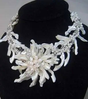 

New Arriver Handmade Flower Jewelry Bridesmaid Gifts Beaded Jewelry , Wired Flower Necklace With Mop Freshwater Pearl Quartz