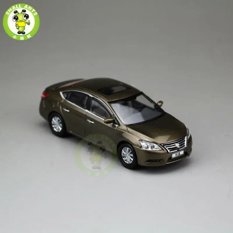 

1:43 Scale Nissan SYLPHY Diecast Car Model Toys Gold