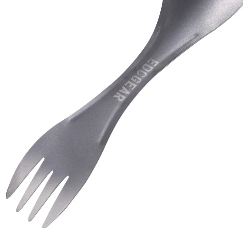 Ship From US&CN 2017 New Outdoor Tableware Hiking Camping Convenient 17 x 0.1 L x T 20g Titanium Spork
