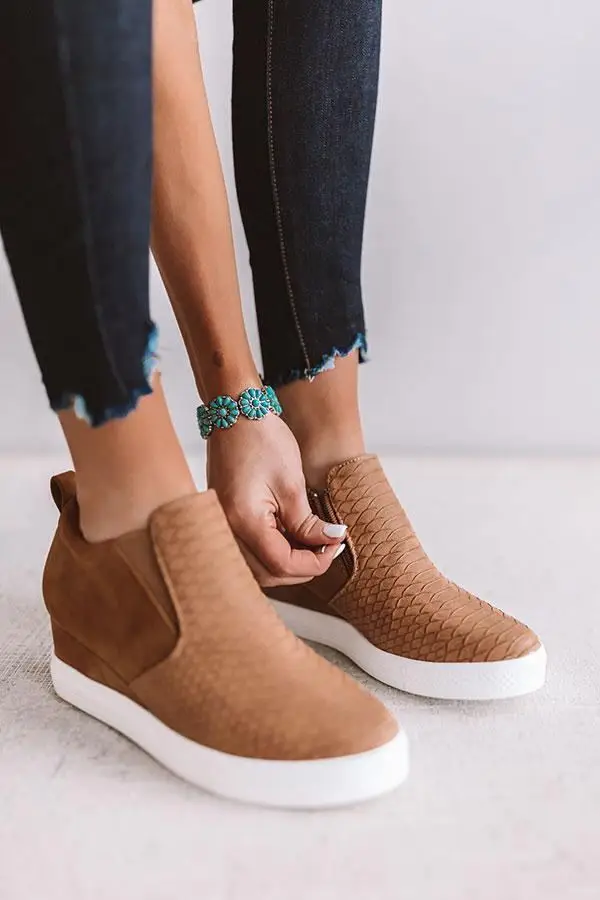 1903087264000-2019031816374000-c43391cdthe-kendal-bootie-in-camel_1024x1024_看图王