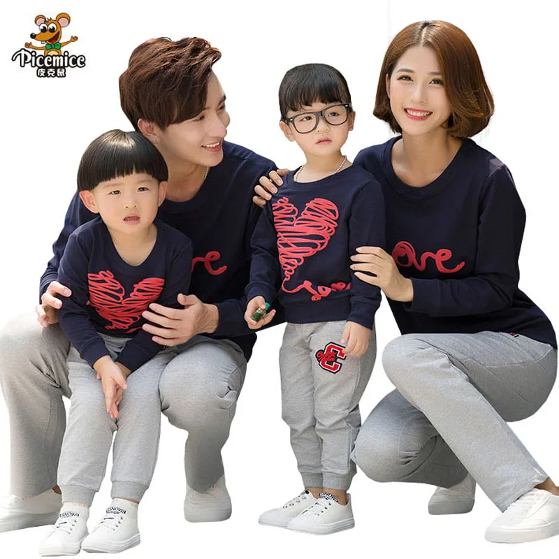 Cheap Family Clothing 2019 Autumn Mother Daughter Father Boy Clothes set Family Matching Outfits Cotton LOVE Shirt Pants Family Look 0