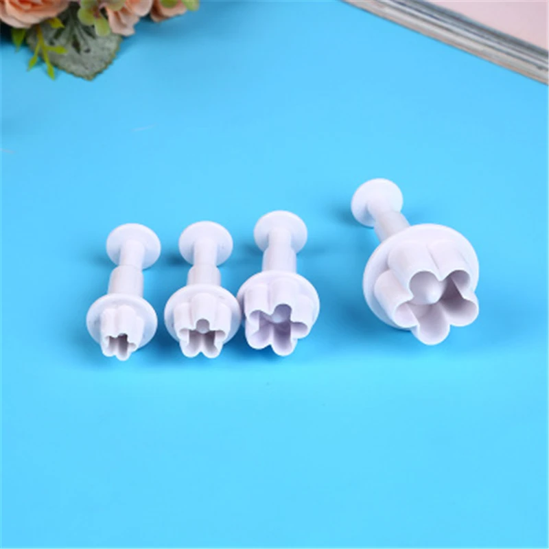 

3D Fondant Cake Decorating Tool 4pcs Five Petal Flower Spring Cookie Embossing Die DIY Cookies Baking Tool Food Grade Plastic