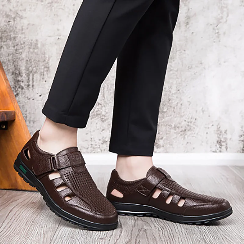الرجال الصنادل جلد طبيعي الصيف السدادات الجوف تنفس هوك حلقة المشي الصنادل للرجال دافئ البني الأحذية الذكور ساندليس الرجال الصنادل جلد طبيعي الصيف السدادات الجوف تنفس هوك حلقة المشي الصنادل للرجال دافئ البني الأحذية الذكور ساندليس