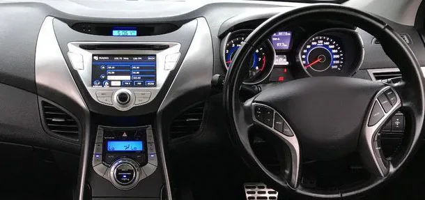 Hyundai Elantra 2014 dashboard