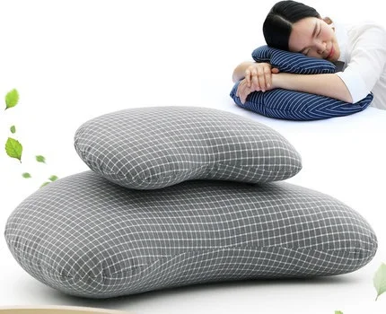 Office Sleeping Artifact Warm Hand Double Siesta Pillow Male And Female Students Lunch Break Pillow Small Pillow - Цвет: Style 4