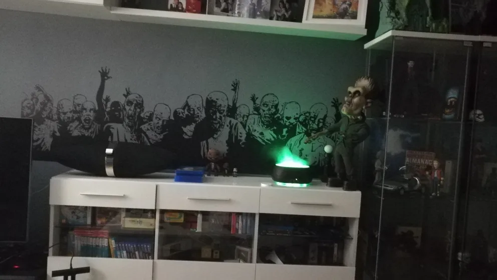 Zombie Coming Poster Wall Sticker The Walking Dead Vinyl Decal Dorm Teen Room Art Decor Giant Tv Mural H55cm X W182cm