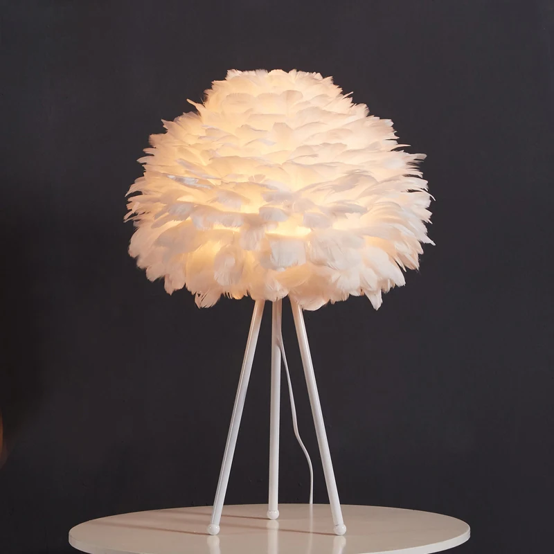 

White Feather Table Lamp Modern Bedroom Bedside Light Living Room Study Art Decor Table Lamp
