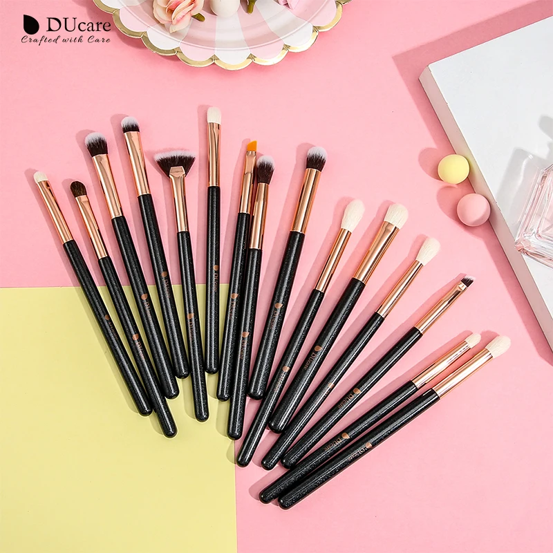 Pincéis de Maquiagem Definir a Sombra de Olho em pó Pincel de Base para Uma Pincel de Maquiagem Preto Melhor Maquiagem Cosméticos Blending Concealer Ducare15pcs 7 Sombra de Olho Em Pó Pincel de