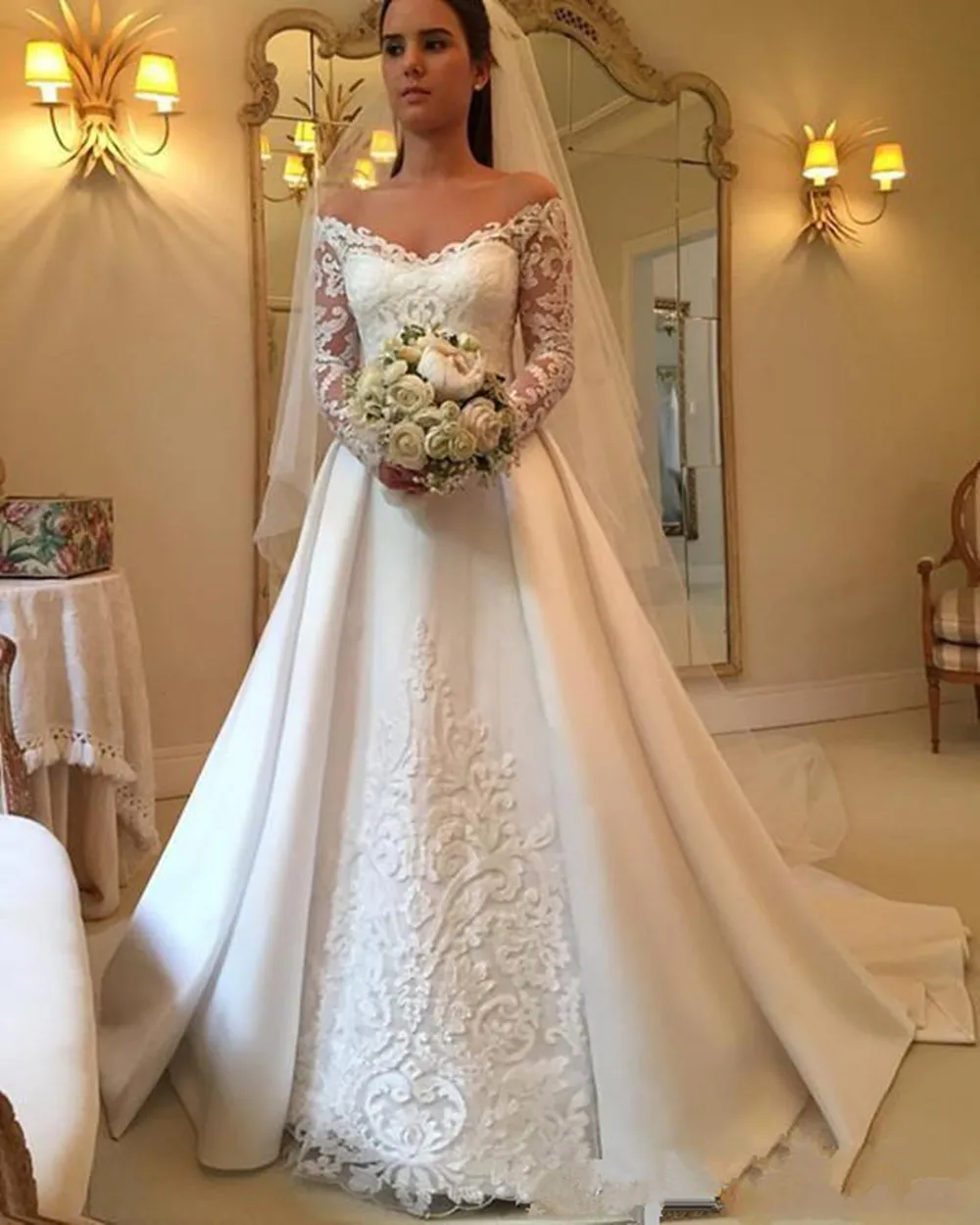 

Off the Shoulder Wedding Dresses Long Sleeves 2019 Custom Made Bridal Wedding Party Dress Lace vestido de novia robe de mariee