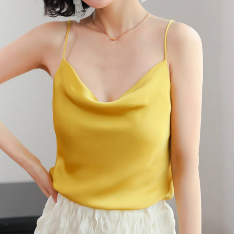 

2019 Fashion Women's Summer Strap Underwear Silk Smooth Fabric V-neck Yellow Simple Women's Underwear Strap Top Women 1360-