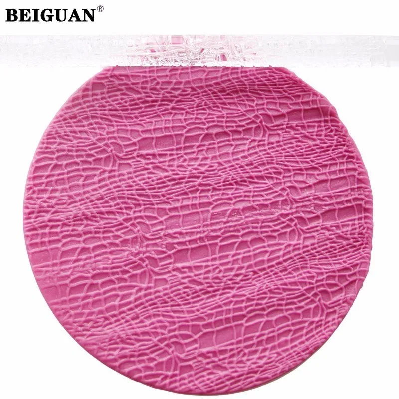 

Transparent Embossing Fondant Roller Pin Crocodile Skin effect Texture Embossing Cake Decorating Rolling Pin Pastry Tool