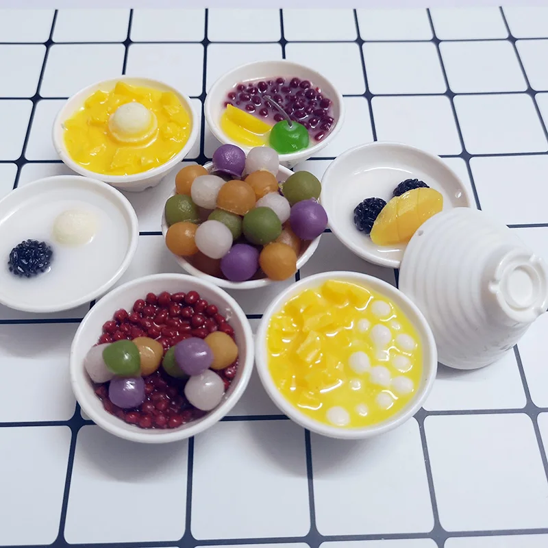 

2pcs Miniature Dolhouse 1/6 Scale Chinese Dessert Pretend Food for blyth, 1/6 bjd, barbies Dollhouse kitchen Toys