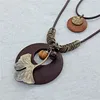 2022 Vintage Long collier de mode bijoux faits à la main portant multicouche corde en alliage de cuir plante feuille pendentif à breloque collier en bois ► Photo 3/6