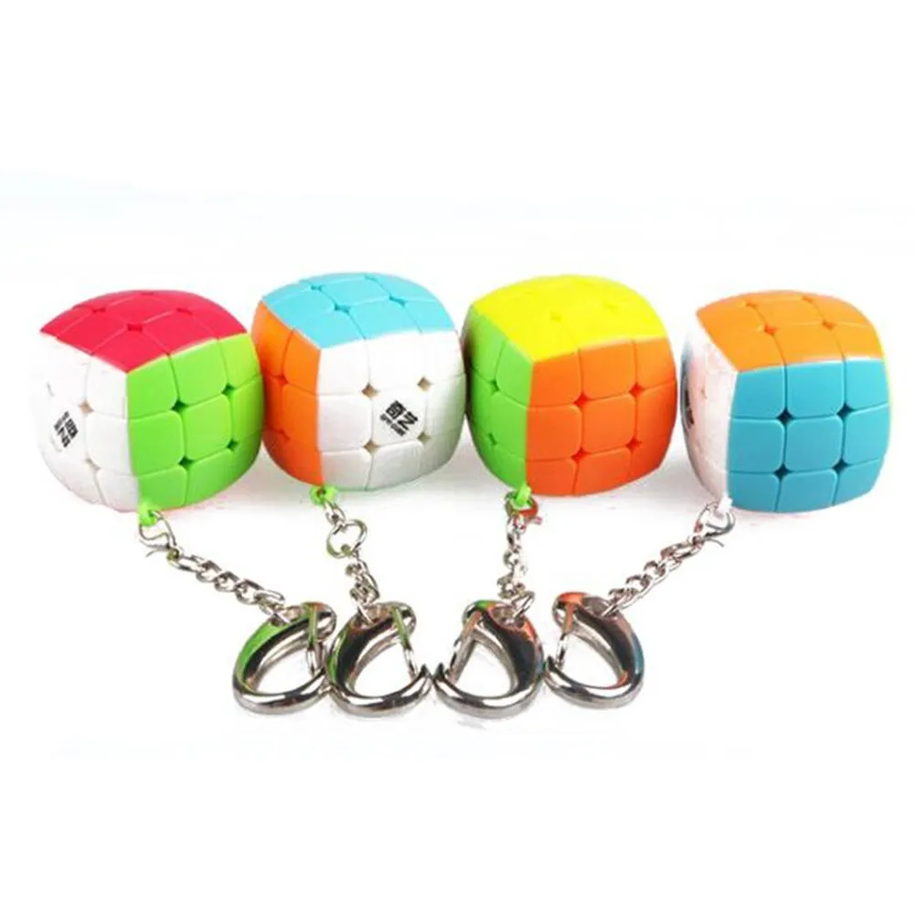 1pcs Qiyi 3cm Mini Keychain Puzzle Cube 3x3x3 Mini Twist Magic Cube Fidget Toys Gift Smart