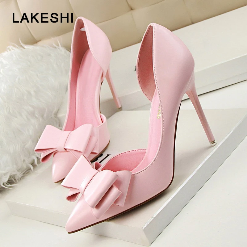 LAKESHI/женские туфли-лодочки; выразительная обувь на высоком каблуке; женская обувь с милым бантом; женская обувь на каблуке с острым носком; женские туфли-лодочки с вырезами сбоку