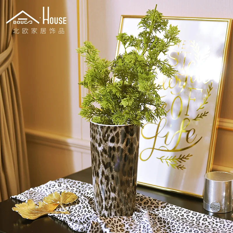 

European style Leopard Snake flowers vase simulation ceramic vase pen study table decoration terrarium glass decor