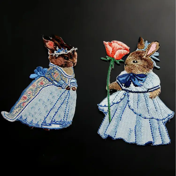

1Pair Vintage Bunny Embroidered Patches for Clothing Iron on Sewing Applique Clothes Badge Stickers Jeans DIY Decoration LSHB397