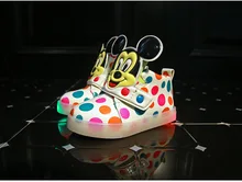 Garçons et filles lumière 2017 automne et d’hiver de nouveaux enfants chaussures de la peau lumière LED lumière pantoufles chaussures loisirs chaussures taille 21-30