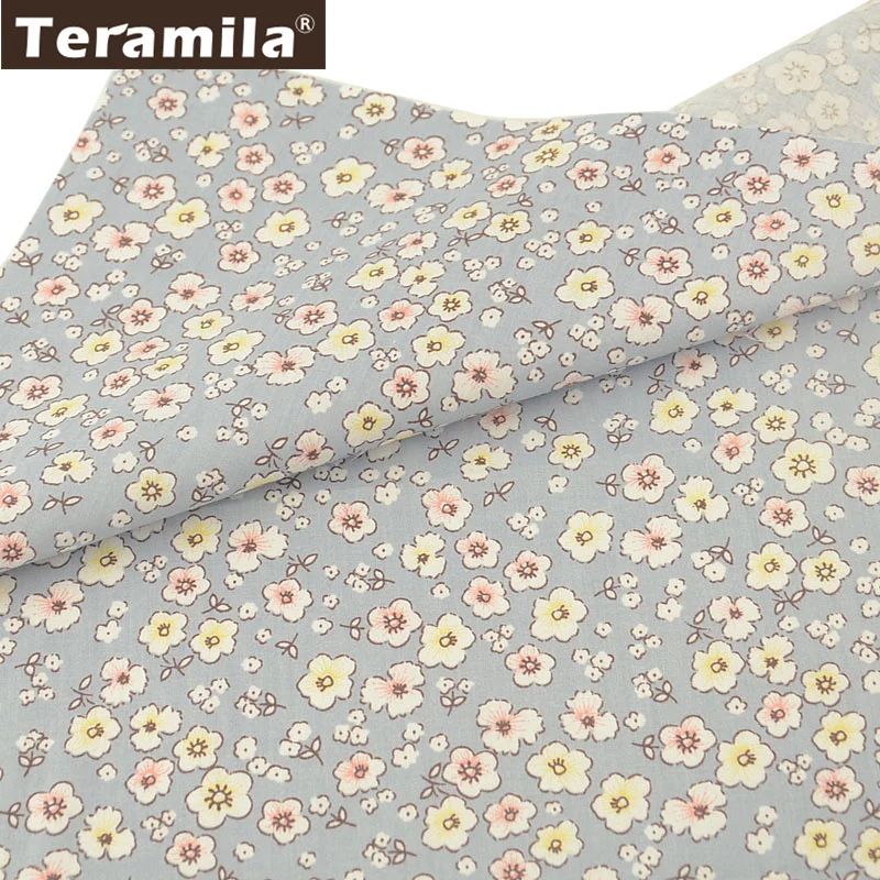 

Teramila Cotton Fabric Light Gray Floral Style Twill Fat Quarter Dense Quilting Material Patchwrok Tela Sewing Tecido