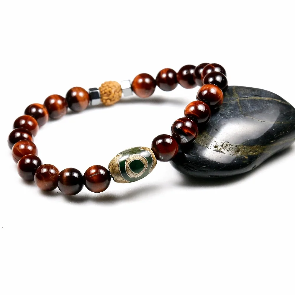 Bijou Oeil de Tigre Rouge avec Rudraksha Bijou Oeil de Tigre Rouge avec Rudraksha