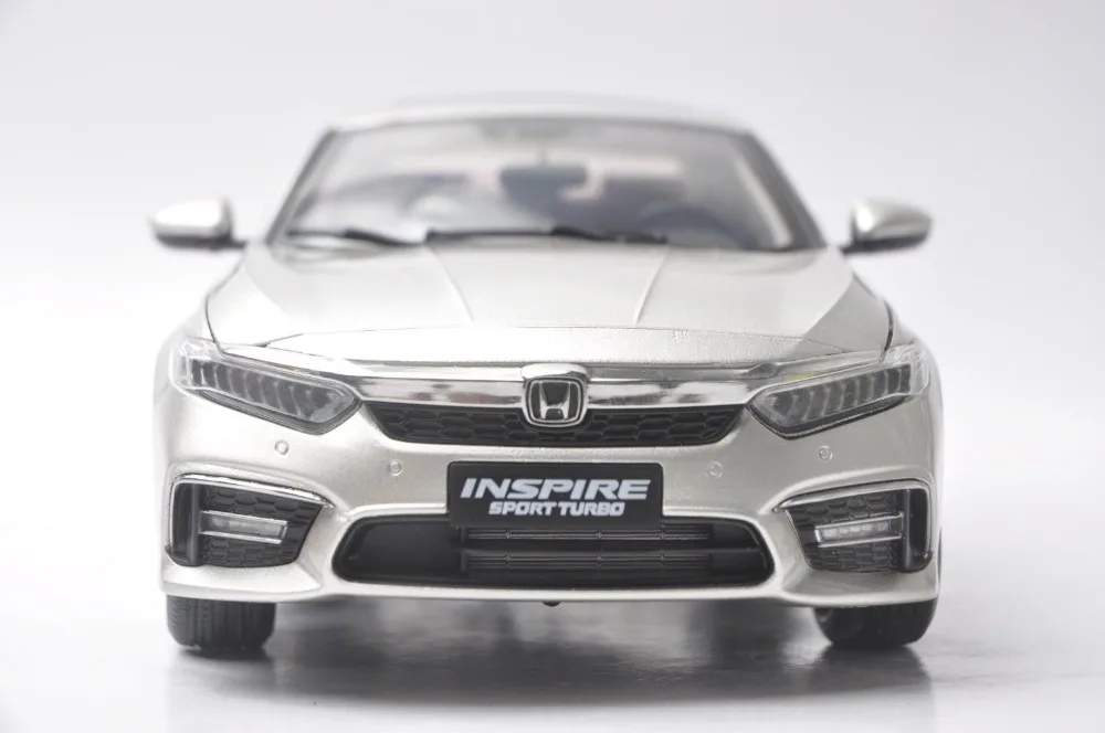 1:18 литья под давлением модель для Honda Inspire Sport Turbo 2018 золото новый седан сплава игрушечный автомобиль миниатюрный коллекция подарки