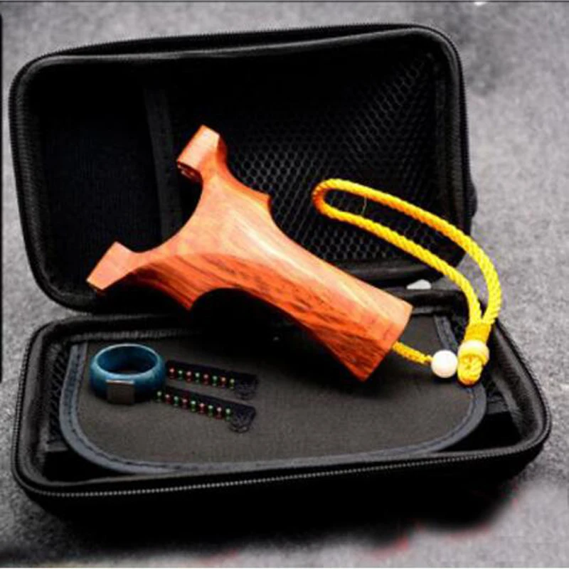 

2018 new Slingshot Wood Catapult for Hunting Outdoor High Quality Slingshots Shooting Games With Flat Rubber Band For collection
