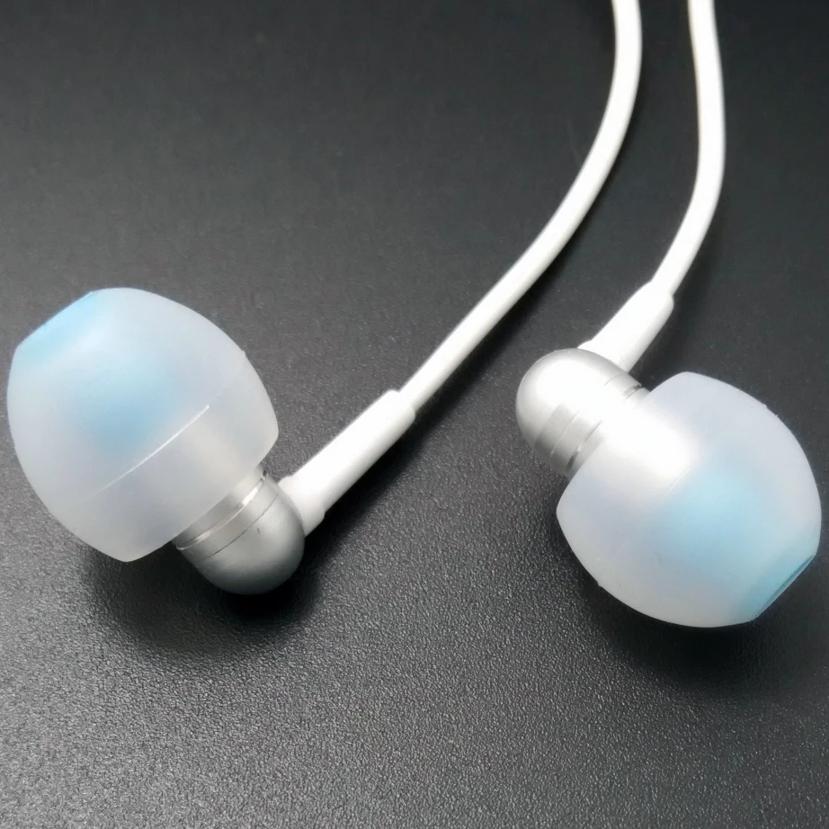 smallest wired speaker