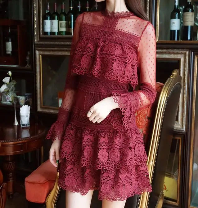 

Free Shipping High Quality Sexy Self Porxtrait Style Long Sleeve Cake Layer Lace Woman Dress Red