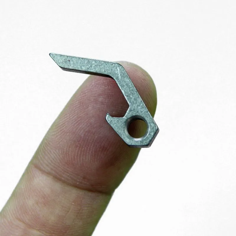 EDC Mini Bottle Opener Keychain Tools Outdoor EDC Camping Equipment Pocket Lightweight Tools Bottle Openner