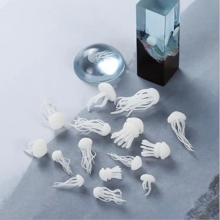 

2019 New 15 pcs/lot Different style Resin mini jellyfish material epoxy mold makeing jewelry filling for DIY jewelry