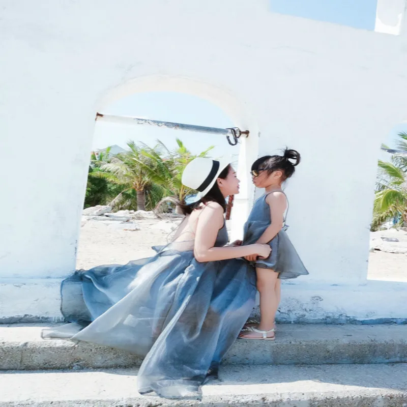 

Mommy and Me Dress Family Matching Outfits Clothes Backless Beach Dresses Silvery Summer Mom Daughter Sweet Clothing