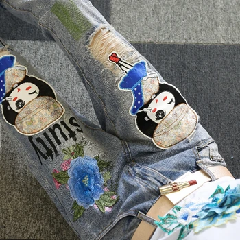 

2018 New Spring Fashion Women's Denim Pants Embroidery Cartoon Sequins Personality Students Jeans Casual Female Pencil Pants