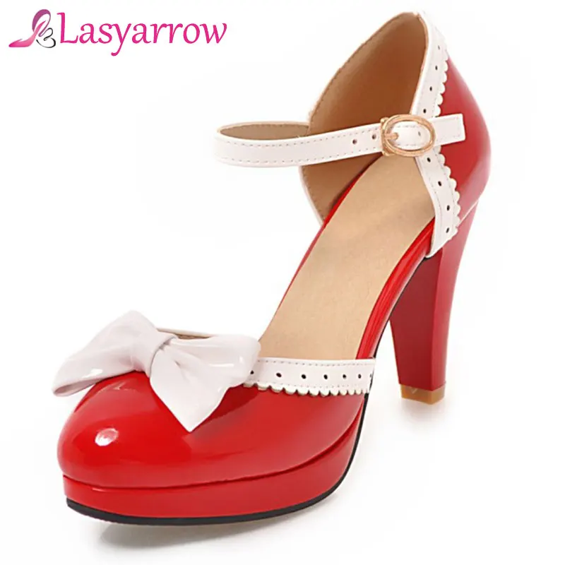melhor Lasyarrow Senhoras Plataformas de Couro de Patente Senhora Sapatos Da Moda Lolita gravata borboleta Sapatos de Salto Alto Mulher Casamento Sapatos tamanho 32 48 RM580