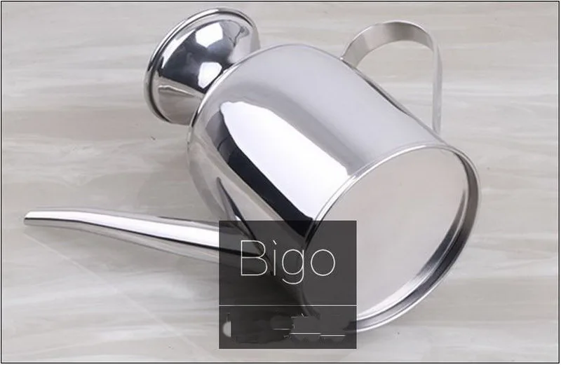 500ml Stainless steel oiler pourer kitchen tool vintage oil bottle soy sauce vinegar body oil bottle with spout