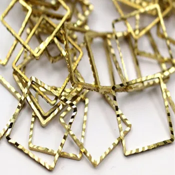 

.. 50pcs.. Raw Brass Textured Square Findings.. (16mm) A0577