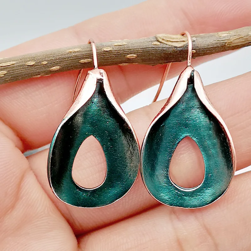 10466687981_731362266