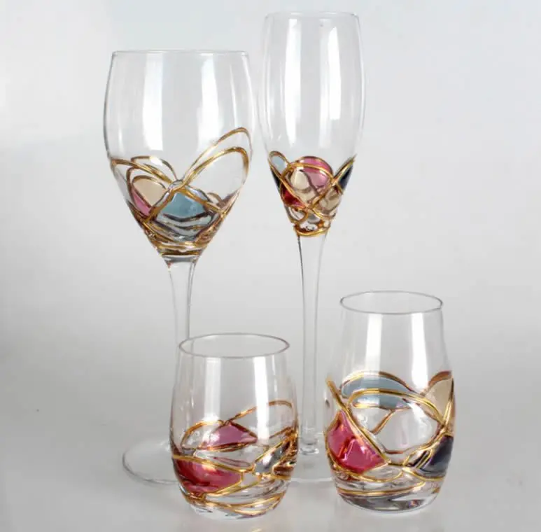 

Retro pineapple red wine cup Color noble glass Quality champagne glasses Beverage cup Beautiful goblets