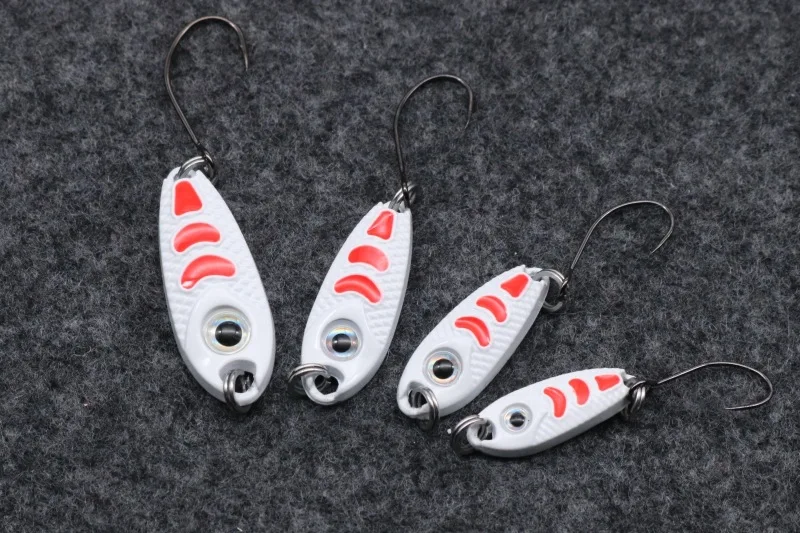 1.5g 2.5g 3.5g 5g Spoon Fishing Lure Metal Jigging Lure Baits Hard Fishing Tackle Crankbait Jig Swimbait 3 Colors Optional