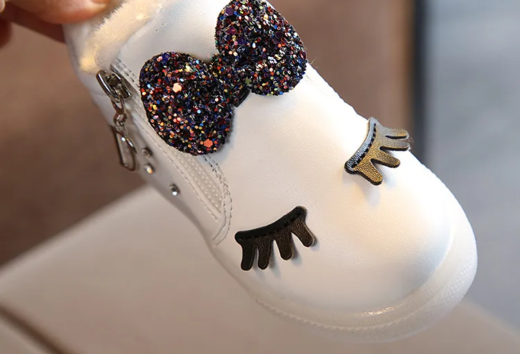 Г. От 1 до 5 лет зимние ботинки для маленьких девочек теплая детская хлопковая обувь для принцессы с бантом светодиодный яркий свет спортивная обувь