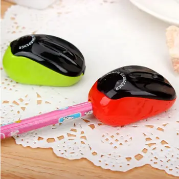 

2pcs Creative Cartoon Mouse Pencil Sharpener Kawaii Stationery Kids Praise Gifts Manual Pen Cutter Tool School Office Supplies
