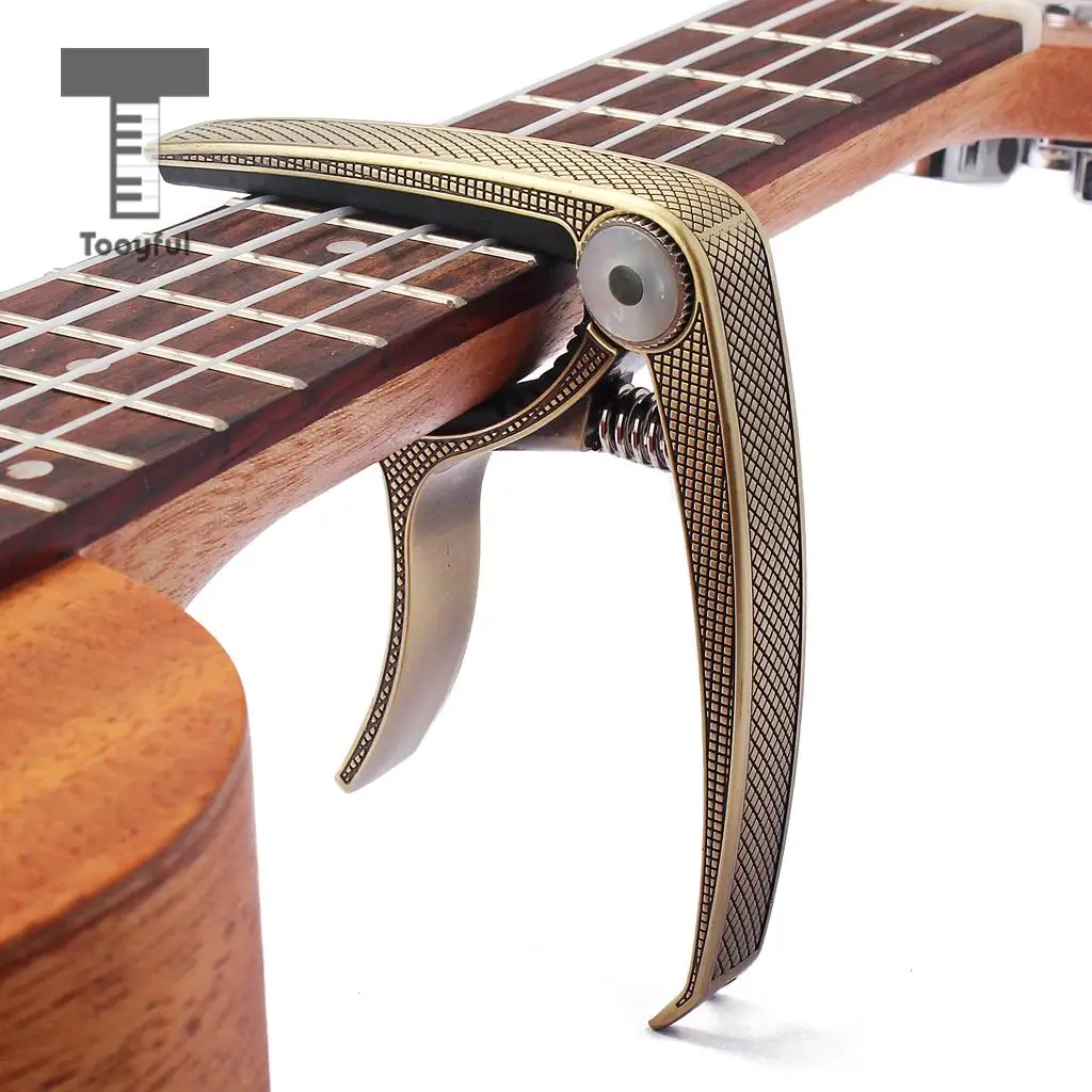 Tooyful Guitar Capo Quick Change Clamp Key Zinc Alloy With Pick for Acoustic Classic Electric Bass Ukulele Bronze | Спорт и