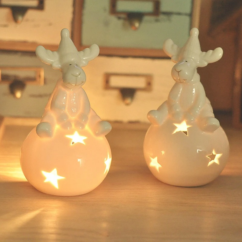 

Retro elk candle holder pure white Christmas decorative candlestick hollow five-pointed star ceramic crafts Small tea wax holder