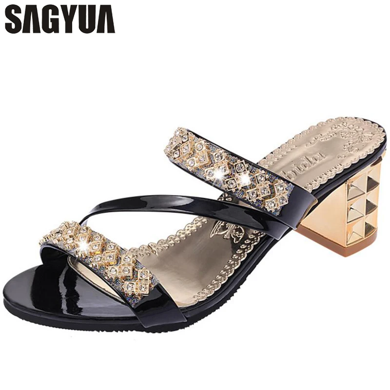 

SAGYUA Summer Rhinestone Adorn Women Casual Peep Toe Gladiator Slides Slippers Sandales Chunky Heels Sandalias Mules Shoes T141
