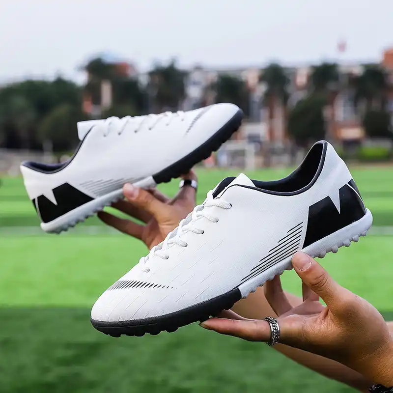 zapatos cr7 2019