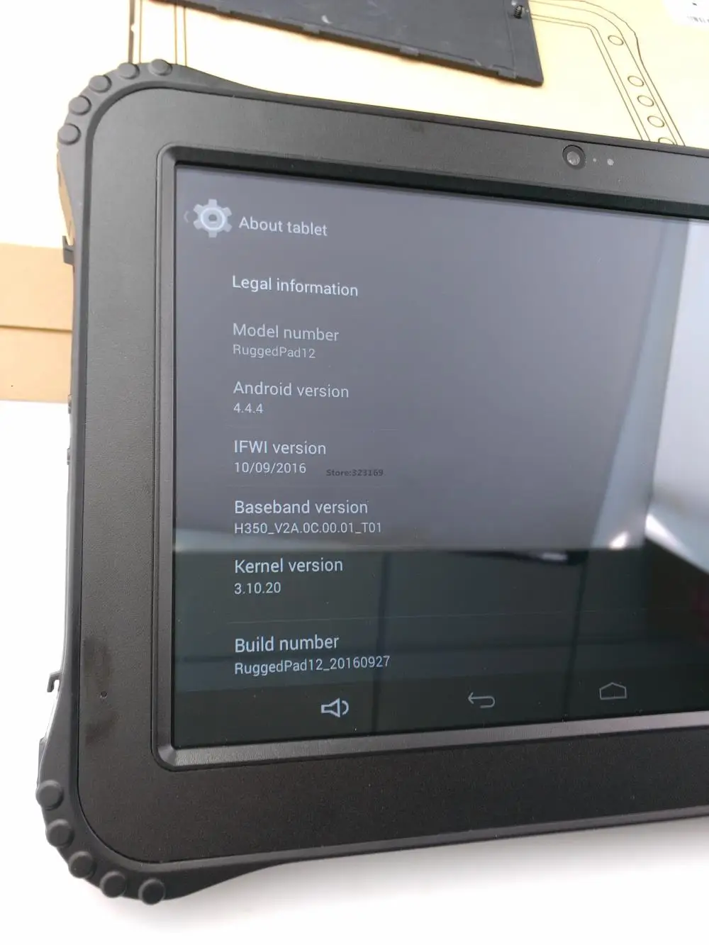 EM-I12 Rugged Tablet (38)