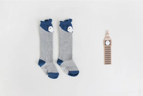 3 цвета, милые хлопковые носки для новорожденных мальчиков и девочек Гольфы с рисунком лисы для детей от 0 до 3 лет - Цвет: Серый