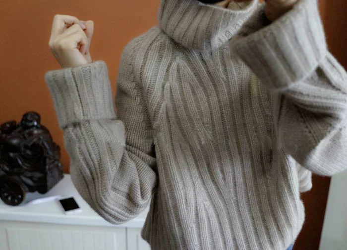 New High Collar Solid Color Cashmere Sweater Female Autumn And Winter Korean Version Of The Thickening Lazy Wind Loose Pullover